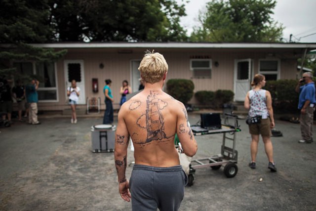 cess-on-set-the-place-beyond-the-pines-ryan-gosling-01-h